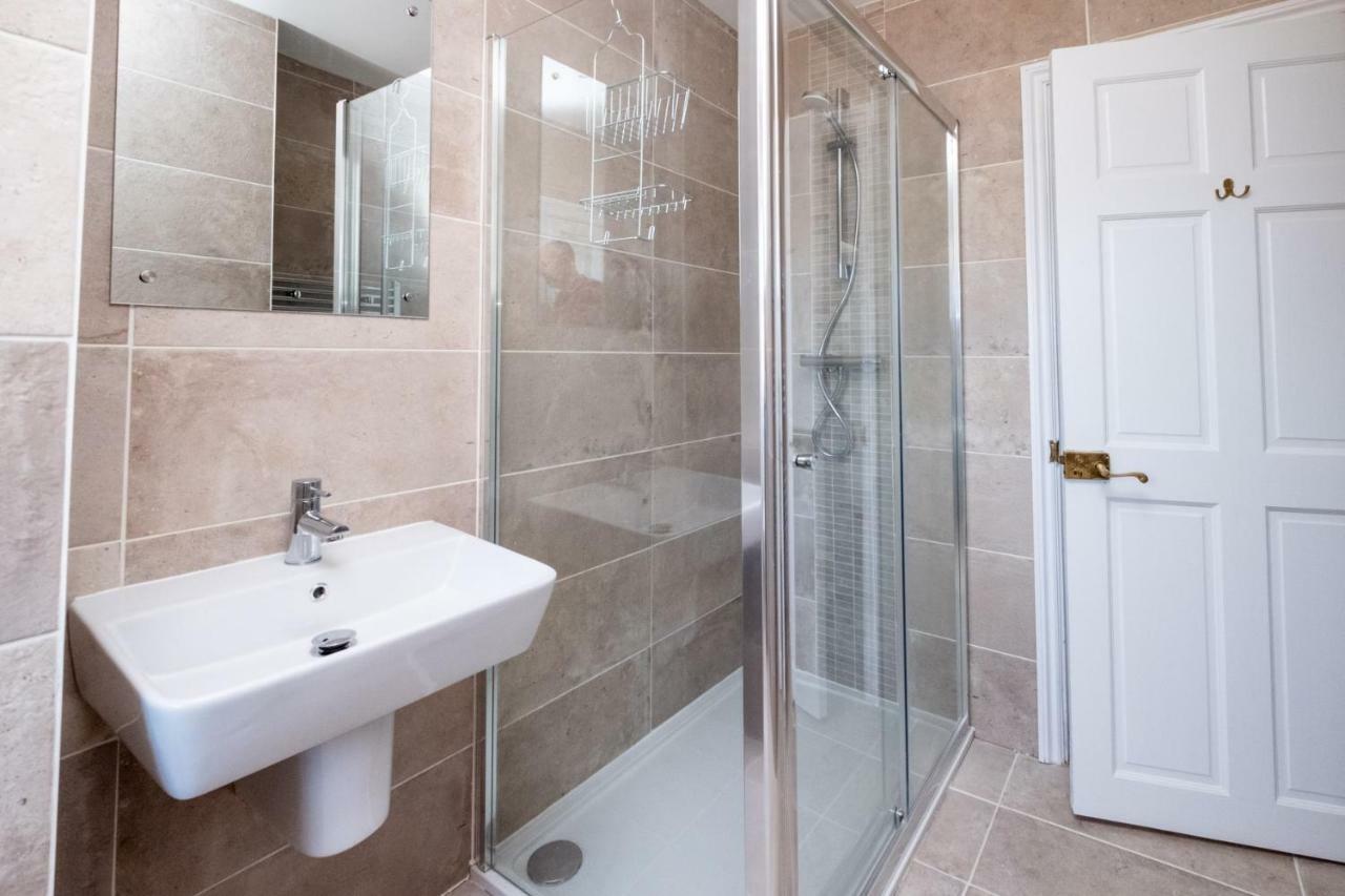 Rowan - Three Tuns Apartments , Wickham Market - By Aldeburgh Coastal Cottages Pettistree ภายนอก รูปภาพ