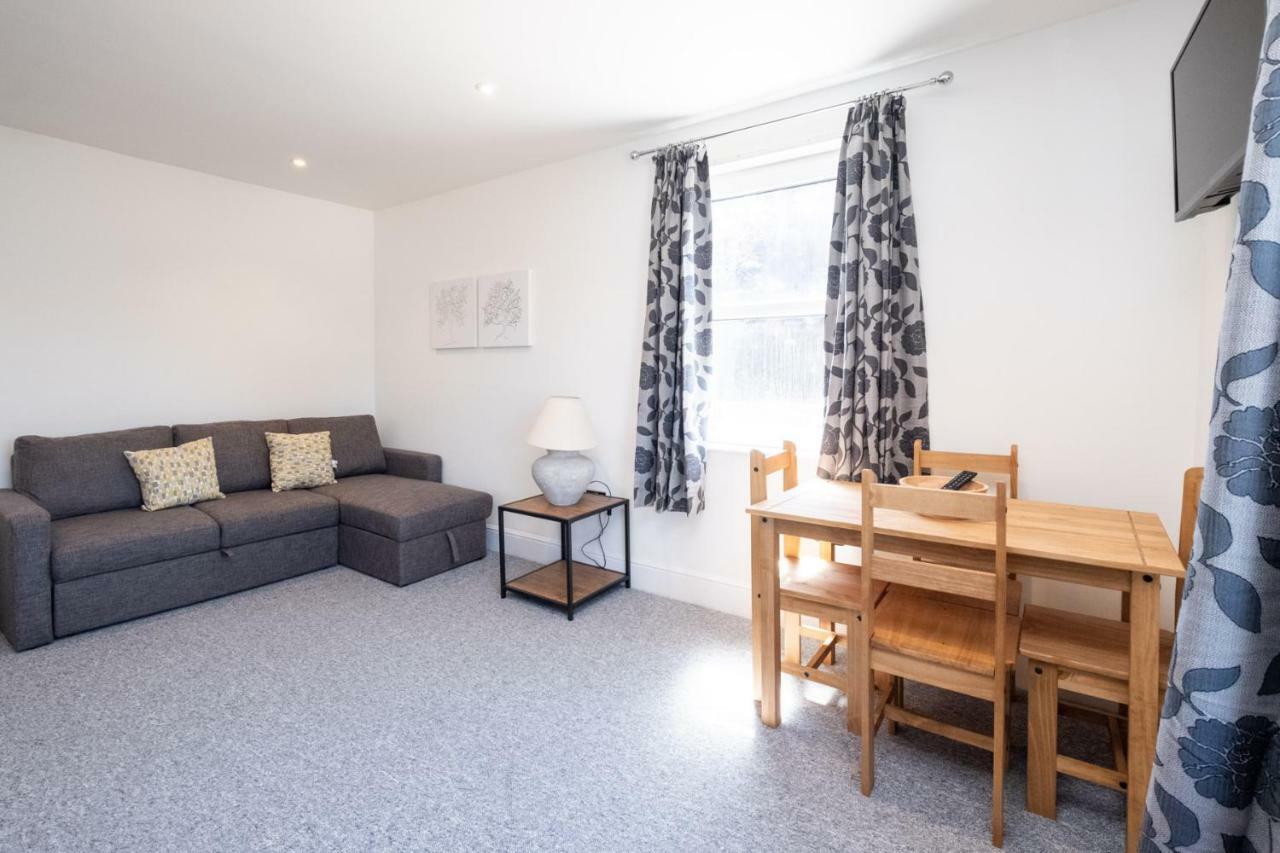 Rowan - Three Tuns Apartments , Wickham Market - By Aldeburgh Coastal Cottages Pettistree ภายนอก รูปภาพ