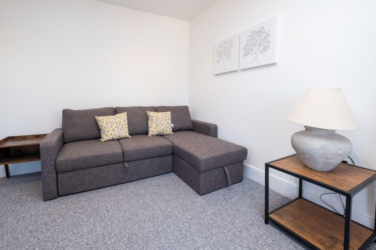 Rowan - Three Tuns Apartments , Wickham Market - By Aldeburgh Coastal Cottages Pettistree ภายนอก รูปภาพ